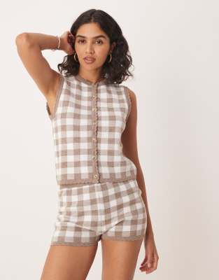 ASOS DESIGN - Oberteil aus Strick in Mokkabraun mit Vichy-Karos und Wellenkante, Kombiteil