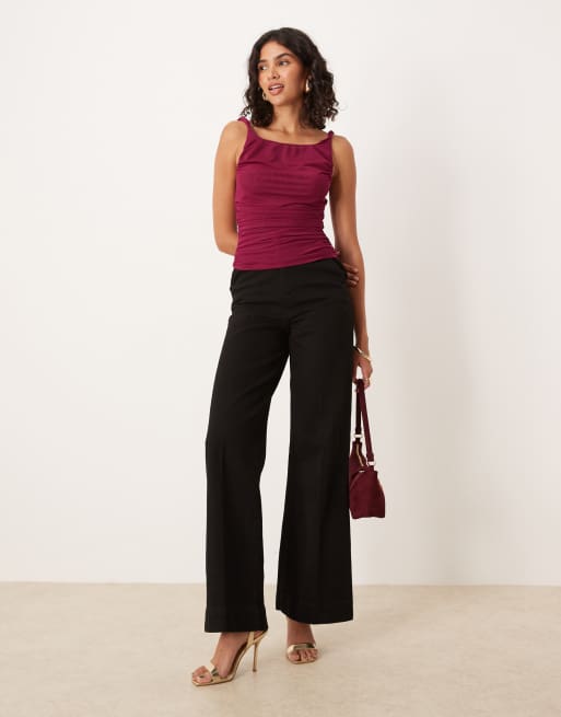 ASOS DESIGN – Oberteil aus transparentem Netzstoff in Feige mit seitlicher Raffung und verdrehtem Träger, 3 von 4