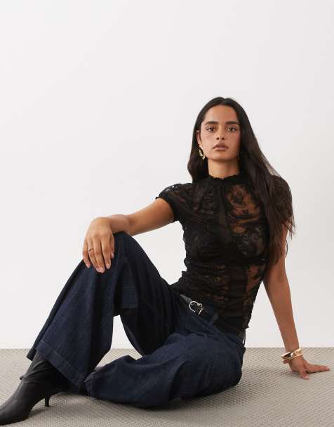 ASOS DESIGN Oberteil aus transparenter Spitze mit hohem Kragen und Mesh-Einsatz - view 1