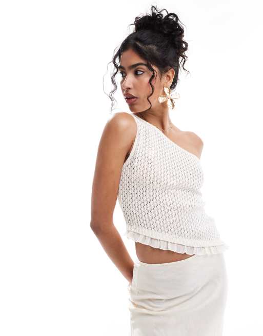 ASOS DESIGN – Oberteil in Ecru mit Häkelstruktur und One-Shoulder-Träger