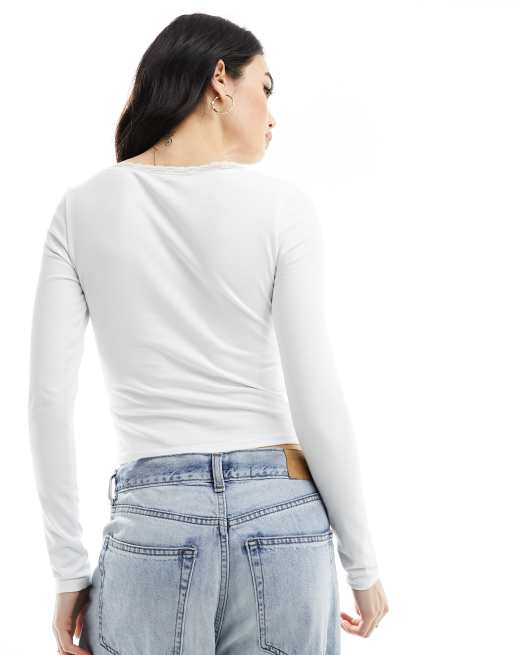 ASOS DESIGN – Oberteil in Elfenbeinweiß mit U-Ausschnitt und überkreuzten Spitzenriemen, 4 von 4