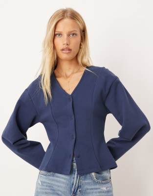 ASOS DESIGN - Oberteil in Marineblau mit abgerundeten Kokon-Ärmeln und durchgehender Knopfleiste, Kombiteil
