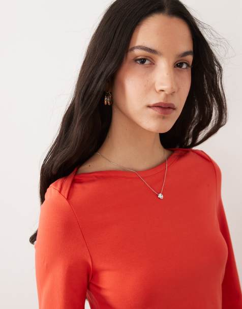 ASOS DESIGN – Oberteil in Rot mit U-Boot-Ausschnitt und Dreiviertelärmeln - view 1