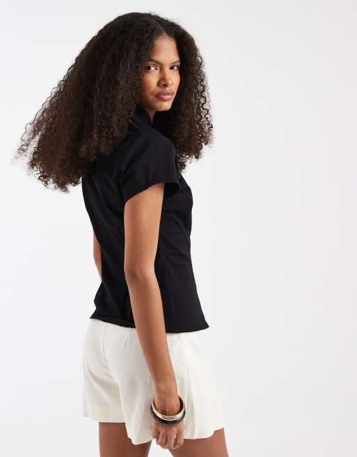 ASOS DESIGN – Oberteil in Schwarz mit asymmetrischer Knopfleiste und Stehkragen, 4 von 4