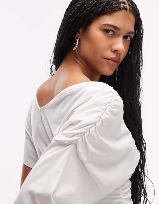 ASOS DESIGN – Oberteil in Weiß mit abfallender Schulterpartie und geraffter Taille, 3 von 4