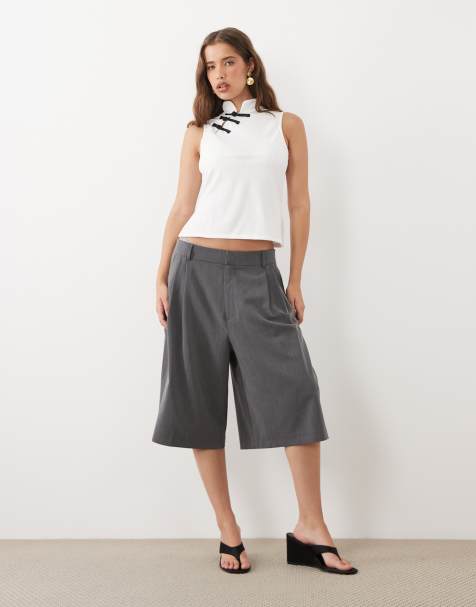 ASOS DESIGN Oberteil mit Kappenärmeln und Stehkragen in Creme mit schwarzen Bindebändern - view 1