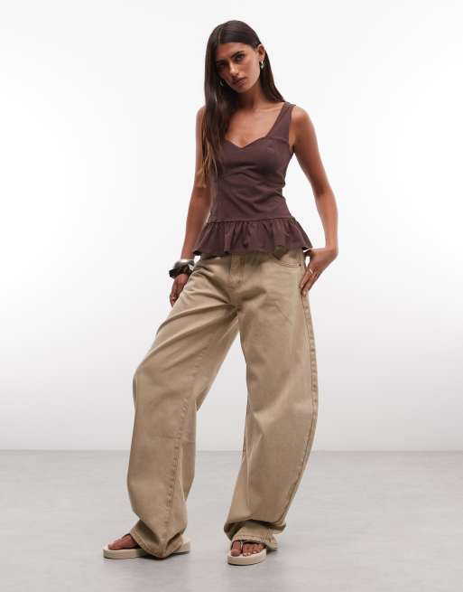 ASOS DESIGN Oberteil mit Nahtdetails und Schößchensaum in Schokobraun, 3 von 4