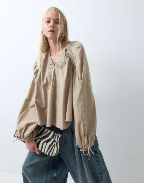 ASOS DESIGN Oberteil mit Raffung und langen Ärmeln in Stone - view 1