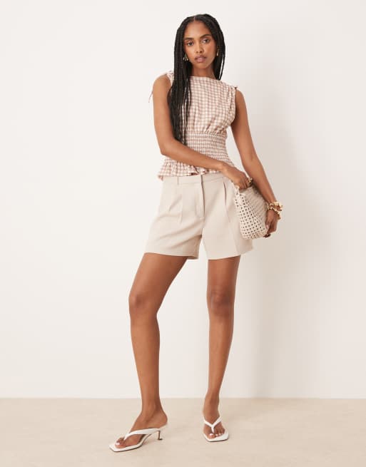 ASOS DESIGN – Oberteil mit Vichy-Karos in Braun und Weiß, Raffung in der Taille und Bindebändern an den Schultern, 3 von 4