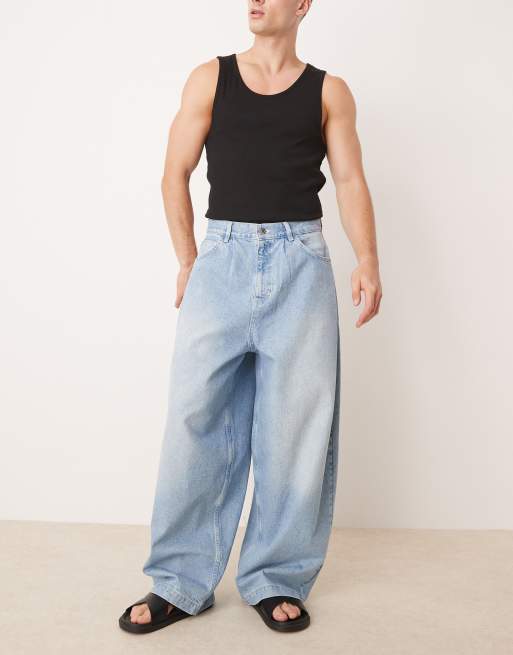 ASOS DESIGN – Obszerne jasnoniebieskie jeansy oversize z zakładkami
