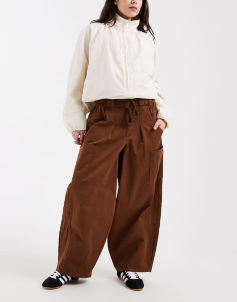 ASOS DESIGN – Obszerne spodnie w stylu utility w kolorze czekoladowym - view 1