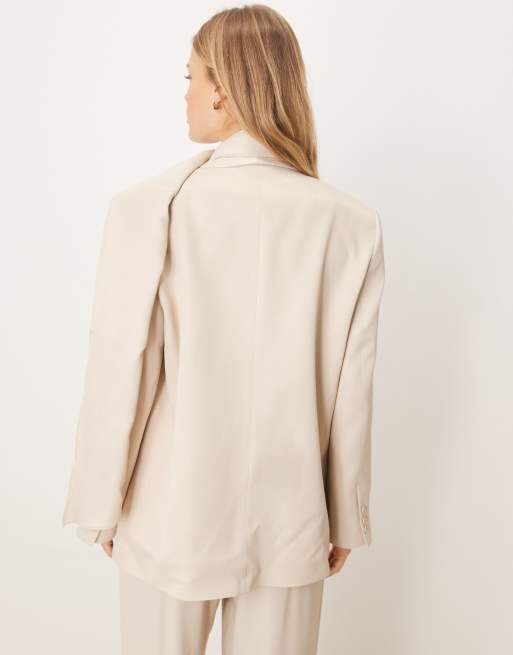ASOS DESIGN occasion satin blazer with tie neck detail in cream, 3 of 4