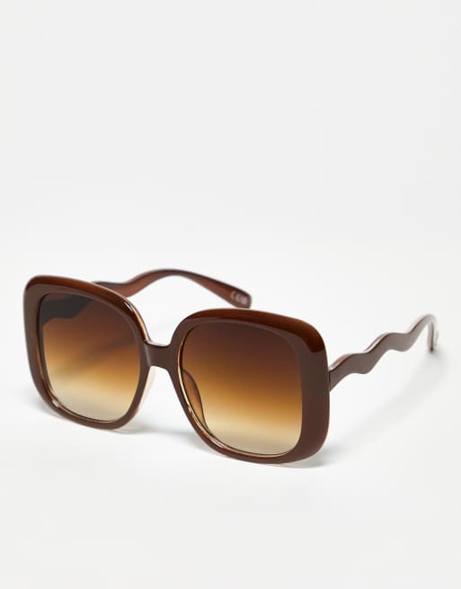 ASOS DESIGN - Occhiali da sole oversize anni '70 con stanghette ondulate marroni 