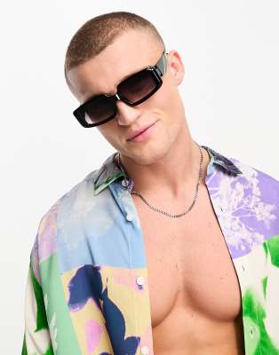 ASOS DESIGN - Occhiali da sole rettangolari oversize neri con dettagli lime e lenti sfumate