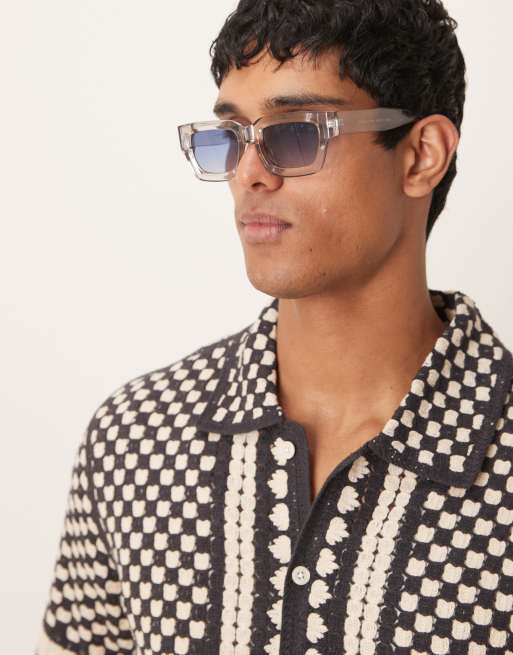 ASOS DESIGN - Occhiali da sole spessi squadrati con montatura grigio latte e lenti colorate blu