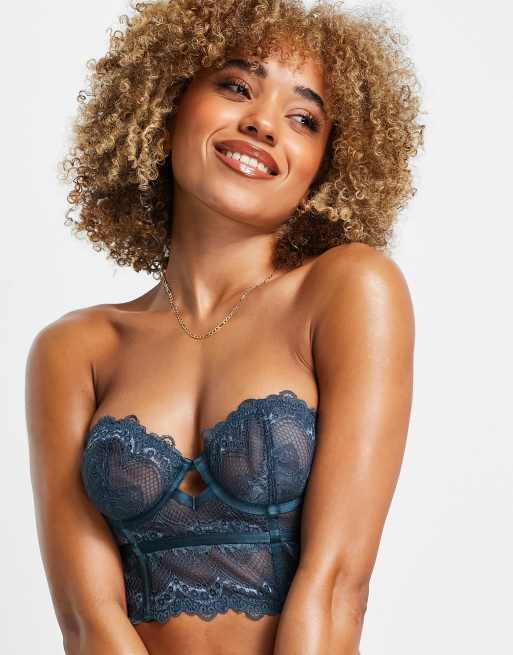 Scalloped Lace-Up Strapless Bra