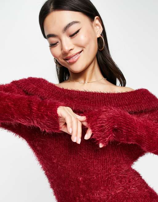 Red off the online shoulder jumper