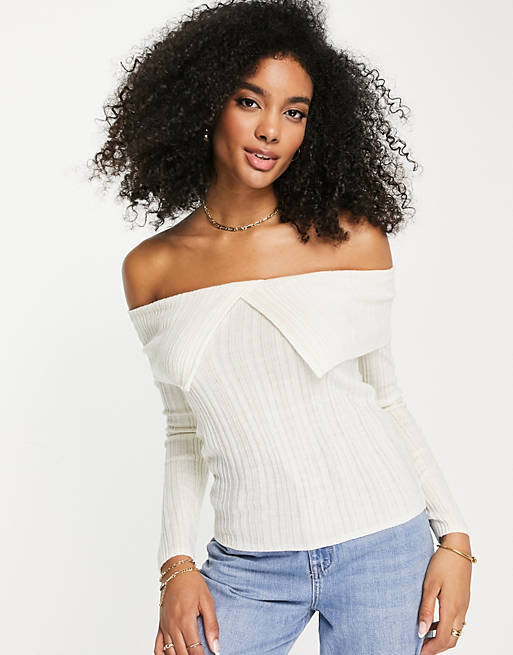 Jumpers & Cardigans off shoulder jumper with collar detail in cream 