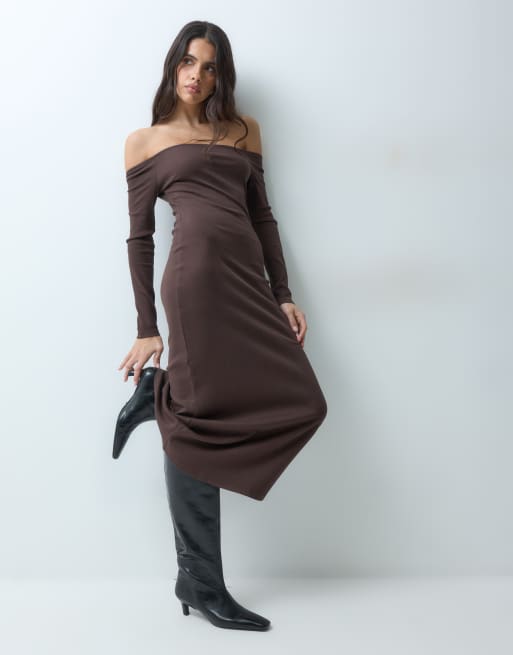 ASOS DESIGN off shoulder rib midi dress in brown, 5 of 5