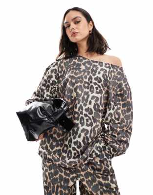 off-shoulder sweatshirt in leopard print - part of a set-Multi