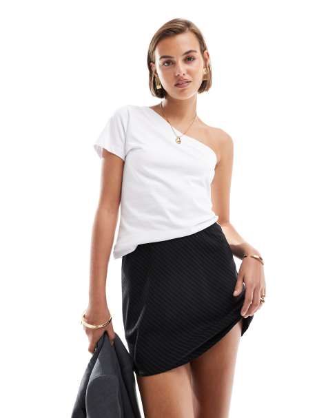 ASOS DESIGN off shoulder t-shirt in white - view 1