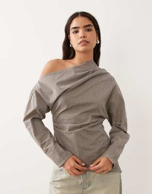 Off Shoulder 3