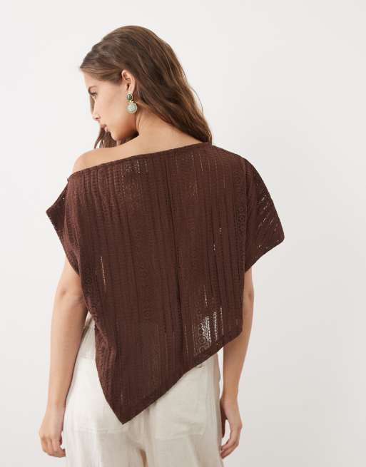 ASOS DESIGN offshoulder kappe i tekstureret stof i chokolade, 4 af 4