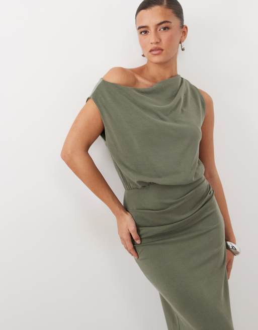 ASOS DESIGN offshoulder maxikjole med slids i siden i khaki, 3 af 4