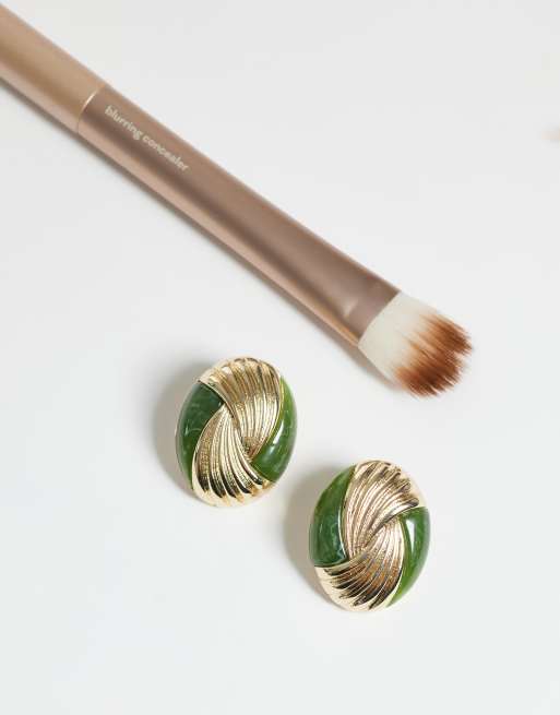 ASOS DESIGN Ohrstecker aus grünem Harz in Mischoptik und Goldoptik – Gold, 2 von 4
