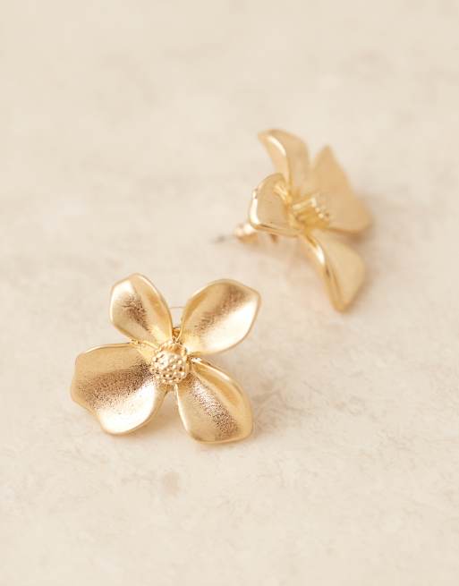 ASOS DESIGN – Ohrstecker in patinierter Goldoptik mit kleinem Blumen-Design, 2 von 3