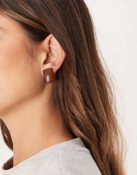 ASOS DESIGN – Ohrstecker in Schokobraun mit eckigem Design - view 1
