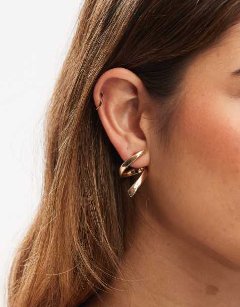 ASOS DESIGN – Ohrstecker mit geschlängeltem Detail in Goldoptik - view 1