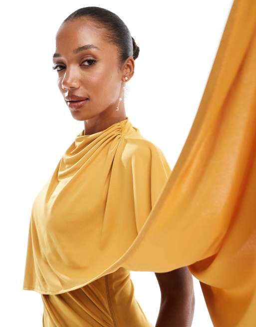 ASOS DESIGN - Okkergul oneshoulder-maxikjole til den røde løber med kappedetalje og slæb, 4 af 4