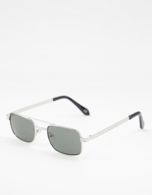 ASOS DESIGN – Okulary przeciwsłoneczne typu aviator w stylu lat 90. w srebrnych oprawkach z przydymionymi soczewkami