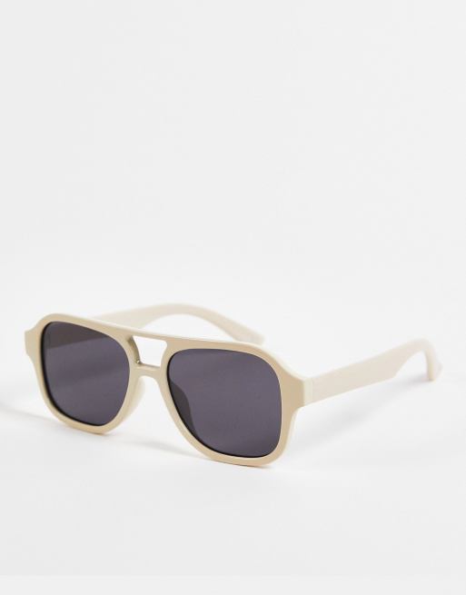 ASOS DESIGN – Okulary przeciwsłoneczne typu navigator w kolorze ecru z przydymionymi soczewkami