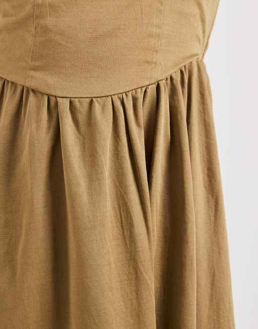 ASOS DESIGN - Olivengrøn maxikjole med V-hals og sømdetaljer og tætsiddende talje, 3 af 4