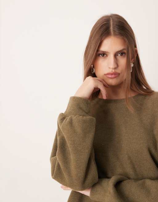 ASOS DESIGN - Olivengrøn, superblød og børstet top med indsyning og detalje med D-formet ring, 3 af 4