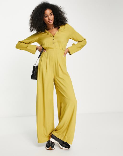 ASOS DESIGN – Olivfärgad jumpsuit i skjort-modell med knäppning