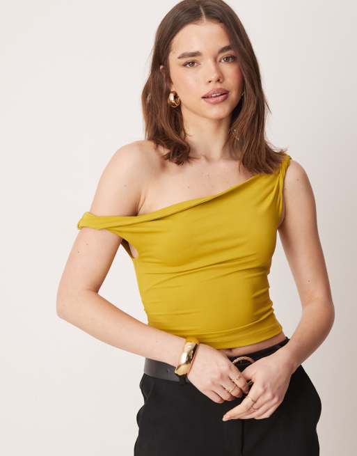 ASOS DESIGN – Olivfärgad topp med snurrat axelband