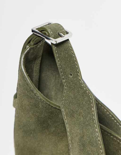 ASOS DESIGN – Olivgrön, asymmetrisk toteväska i mocka med sidospänne, 2 av 4
