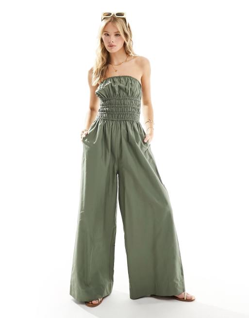 ASOS DESIGN – Olivgrön jumpsuit med vida ben och smockat liv