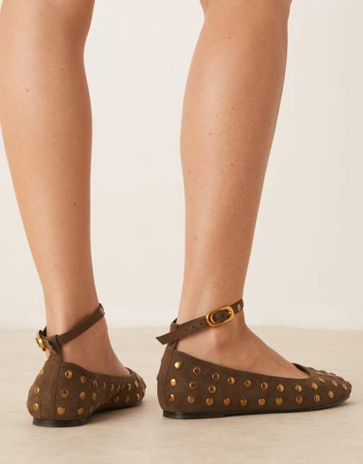 ASOS DESIGN – Olivgröna ballerinaskor i mockaimitation med rund tå, nitar och bred passform, 4 av 4