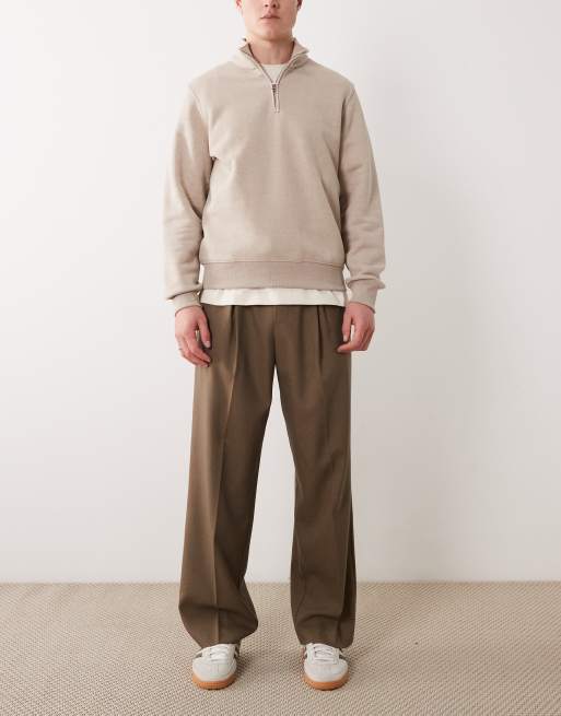 ASOS DESIGN – Olivgröna, figursydda byxor i dra på-modell med vida ben, 2 av 5