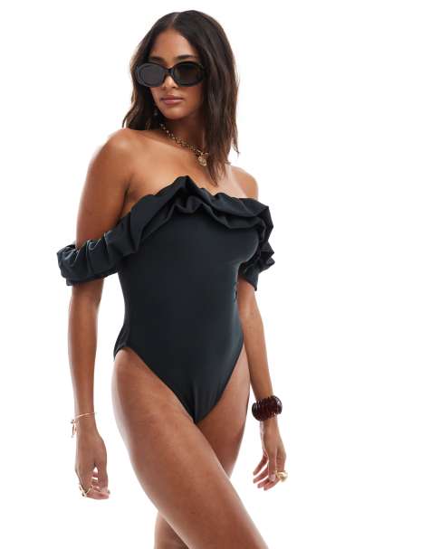 ASOS DESIGN - Olivia - Sort formgivende bandeau-badedragt med flæser - view 1
