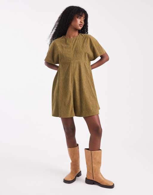 ASOS DESIGN – Oliwkowa sztruksowa sukienka koszulowa mini z ozdobnymi przeszyciami