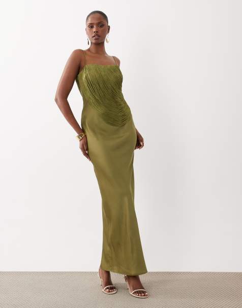 ASOS DESIGN – Oliwkowozielona drapowana sukienka maxi z dekoltem bandeau i frędzlami - view 1