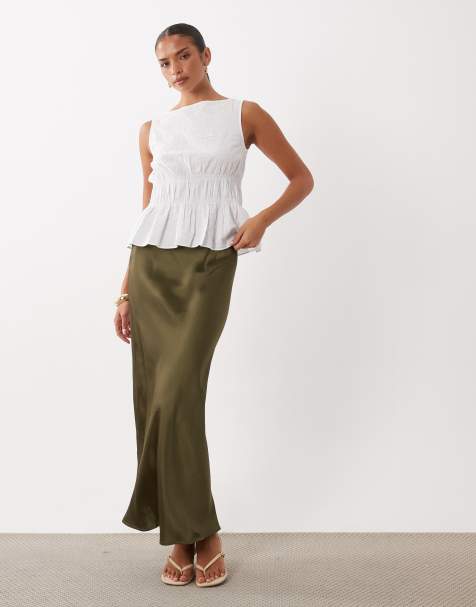 ASOS DESIGN – Oliwkowozielona satynowa spódnica maxi ze skosu - view 1