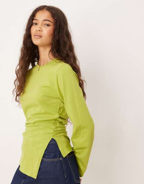 ASOS DESIGN – Oliwkowy asymetryczny top zbierany po bokach z długimi rękawami - view 1