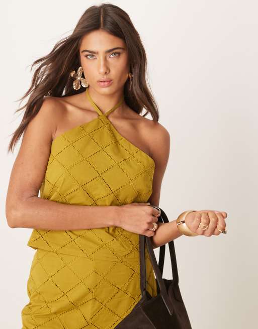 ASOS DESIGN – Oliwkowy krótki top z dekoltem halter w geometryczny wycinany wzór, część zestawu