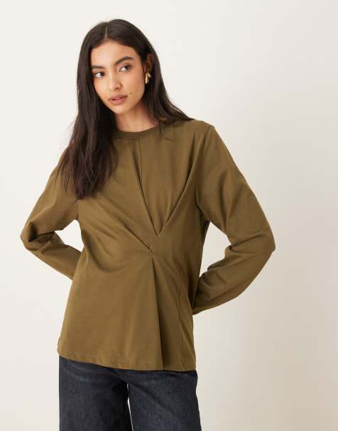 ASOS DESIGN – Oliwkowy T-shirt z długim rękawem i zaszewką - view 1